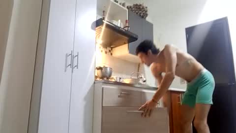 Snapshot of kikeortiz1808 chatting on 02-14-26, 06:59 C e v o 1824 online show from 02-14-26, 06:59