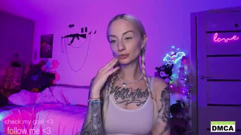 Kiki online show from 09-14-25, 11:59