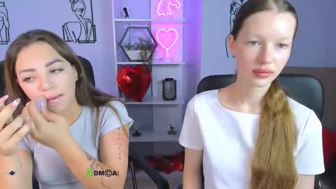 kiki_swan online show from 09-17-25, 05:53