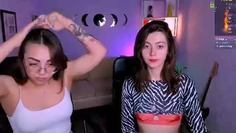 Snapshot of kiki_swan chatting on 06-14-26, 02:24 kiki_swan online show from 06-14-26, 02:24
