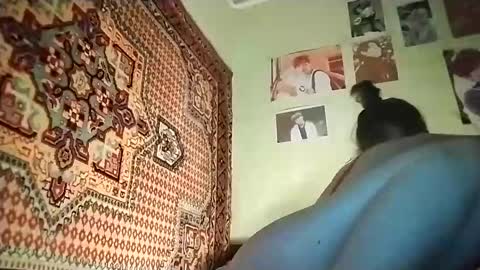 kikibang_ online show from 05-17-26, 07:32