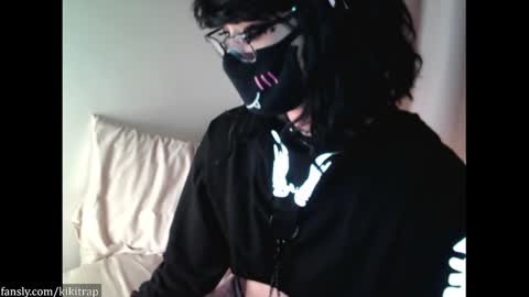 Kiki Trap online show from 12-09-24, 02:02