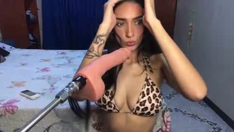 Camilo  Vanessa online show from 07-24-26, 08:34
