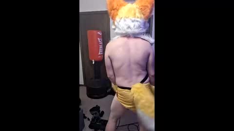 kilo_your_fox online show from 04-20-26, 05:21