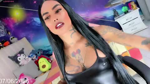 Snapshot of kilye_nellaa chatting on 06-07-26, 04:22 kylie anthonella online show from 06-07-26, 04:22