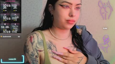 Kim online show from 04-08-26, 08:14