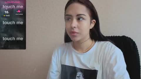 Snapshot of kim_brownie chatting on 07-09-26, 04:00 Kim online show from 07-09-26, 04:00