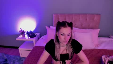 Snapshot of kim_jeins666 chatting on 04-16-26, 12:50 Kim Jeins666 online show from 04-16-26, 12:50