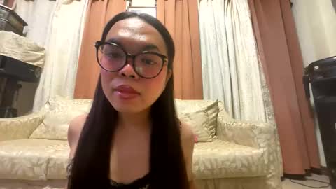 Snapshot of kim_kyile chatting on 05-30-26, 04:15 KYLIE online show from 05-30-26, 04:15