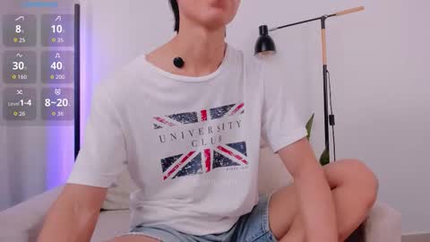 Snapshot of kim_lian2 chatting on 02-11-26, 04:01 Kim Lian online show from 02-11-26, 04:01