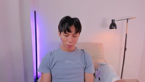 Snapshot of kim_lian2 chatting on 02-25-26, 03:21 Kim Lian online show from 02-25-26, 03:21