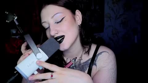 Snapshot of kim_possible1 chatting on 05-12-26, 03:58 Hi Im Kimberly but u can call me Kim. Turn on ur sound i love to talk and moan online show from 05-12-26, 03:58