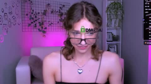 kim online show from 09-25-25, 12:03