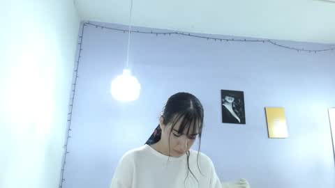 Snapshot of kimandyuk chatting on 01-20-25, 07:25 Kim  Yuk online show from 01-20-25, 07:25