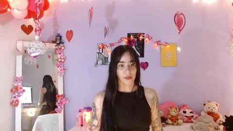 Snapshot of kimandyuk chatting on 02-14-25, 08:48 Kim  Yuk online show from 02-14-25, 08:48