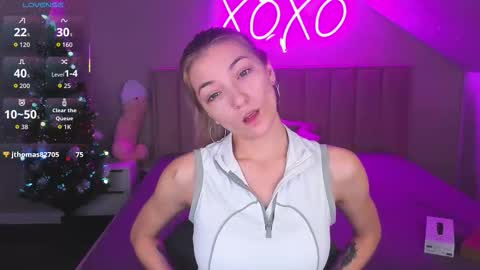 kimberlly_smith online show from 12-19-25, 11:45