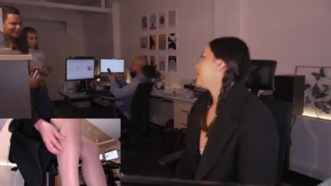 Snapshot of kimberly_clars chatting on 12-04-25, 08:39 Kimberly 1200-1900 GMT-5 online show from 12-04-25, 08:39