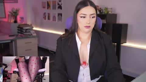 Snapshot of kimberly_clars chatting on 02-23-26, 05:10 Kimberly 1200-1900 GMT-5 online show from 02-23-26, 05:10