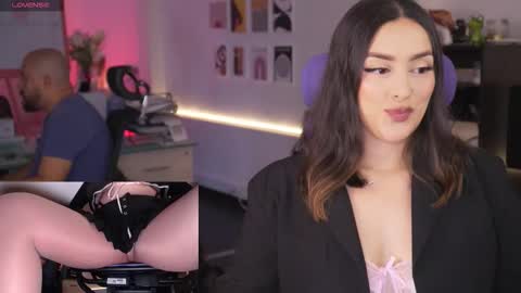 Snapshot of kimberly_clars chatting on 03-02-26, 05:09 Kimberly 1200-1900 GMT-5 online show from 03-02-26, 05:09