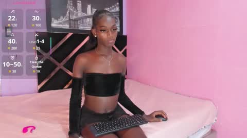 Snapshot of kimberly_ebonny chatting on 12-19-25, 07:15 kimberly_ebonny online show from 12-19-25, 07:15