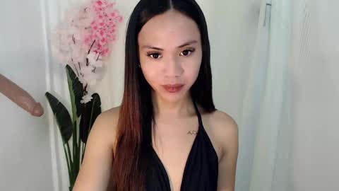 Snapshot of kimberly_tart chatting on 05-17-26, 10:50 Kimberly online show from 05-17-26, 10:50