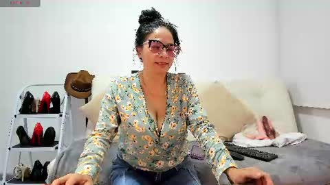 Snapshot of kimberlybirdhot chatting on 07-14-26, 12:35 Kimberly online show from 07-14-26, 12:35