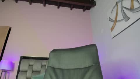 Snapshot of kimberlycoxxx chatting on 02-27-25, 12:32 kimberly online show from 02-27-25, 12:32