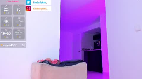 Snapshot of kimberlykors_ chatting on 08-01-26, 10:36 Kimberly online show from 08-01-26, 10:36