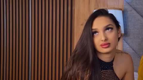 Kimberly online show from 12-23-25, 05:27