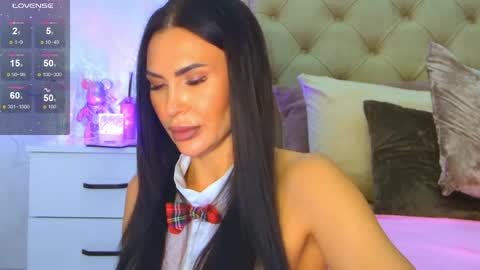 KIm online show from 05-20-26, 04:35