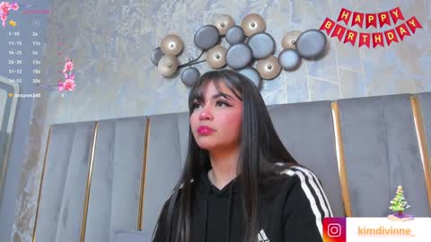  KIM  online show from 01-04-25, 02:14