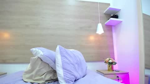 Snapshot of kimi_kohh chatting on 02-12-26, 01:06 Kimi Kohh online show from 02-12-26, 01:06