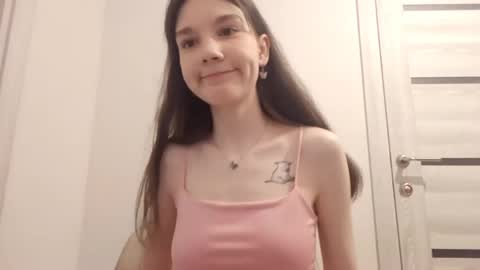 Lina  online show from 04-23-26, 10:47