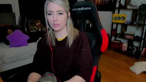 Wolfs Girl online show from 03-14-26, 07:41