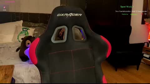 Wolfs Girl online show from 03-15-26, 06:25