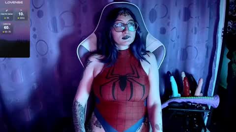 Snapshot of kimlennox_ chatting on 09-27-25, 06:13   online show from 09-27-25, 06:13