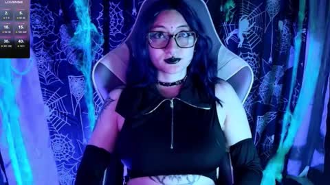 Snapshot of kimlennox_ chatting on 10-30-25, 01:34   online show from 10-30-25, 01:34