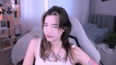 Snapshot of kimm_wong chatting on 06-24-26, 03:49 kimm wong online show from 06-24-26, 03:49