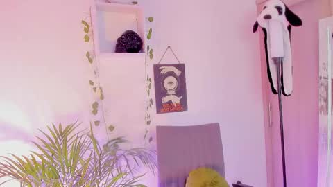 Kimm online show from 09-20-25, 02:56