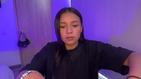 Snapshot of kimmi_foxy chatting on 06-04-26, 10:05 kimmi online show from 06-04-26, 10:05