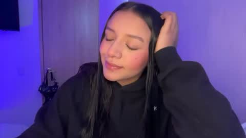 Snapshot of kimmi_foxy chatting on 07-01-26, 02:18 kimmi online show from 07-01-26, 02:18