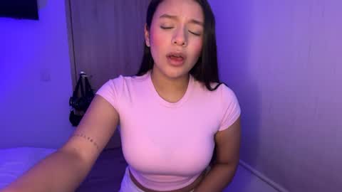 Snapshot of kimmi_foxy chatting on 07-11-26, 11:17 kimmi online show from 07-11-26, 11:17