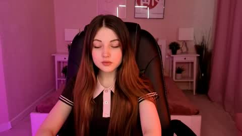  Your Kimmie  follow me  online show from 05-03-26, 04:02