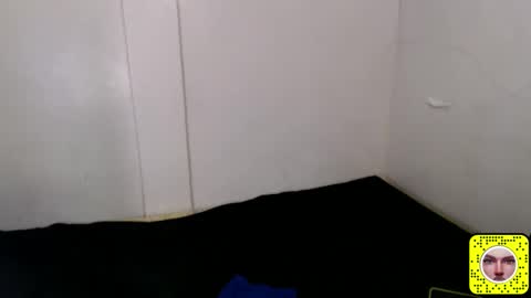 Snapshot of kimmy_fuckinggreat chatting on 12-09-24, 12:01 kim ejara online show from 12-09-24, 12:01