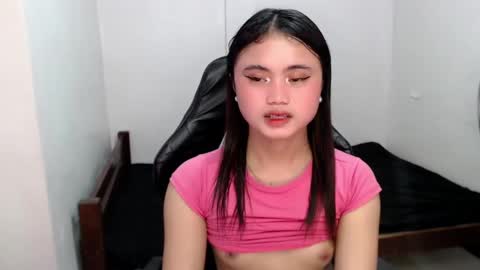 Snapshot of kimmy_fuckinggreat chatting on 02-27-25, 02:32 kim ejara online show from 02-27-25, 02:32