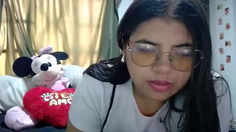Snapshot of kimmy_kimmy_ chatting on 11-11-25, 06:19 Kimmy online show from 11-11-25, 06:19