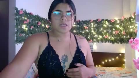 Snapshot of kimmy_kimmy_ chatting on 11-21-25, 08:29 Kimmy online show from 11-21-25, 08:29