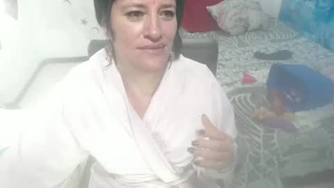 Snapshot of kimmy_sander1 chatting on 02-09-25, 09:49 Kimmy online show from 02-09-25, 09:49