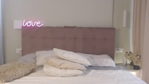 Snapshot of kimshineee chatting on 04-28-26, 03:11 KimShineee online show from 04-28-26, 03:11