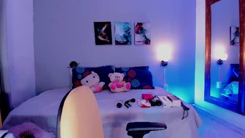 Snapshot of kimtayloor chatting on 07-08-26, 02:38 Kim online show from 07-08-26, 02:38